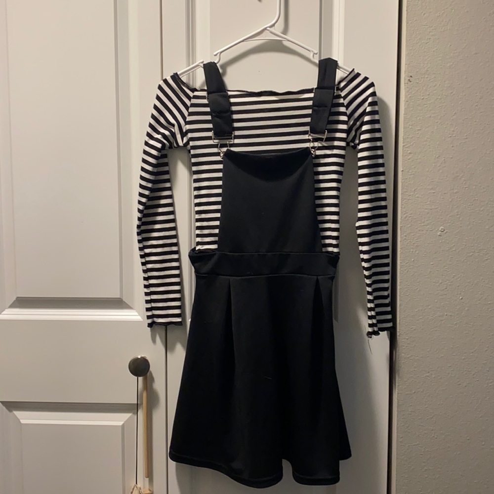 Two piece black and white